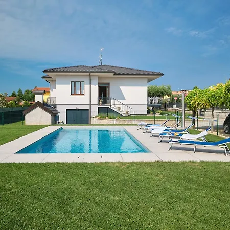 Villa Harmony - Regarda Travel *